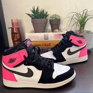 Jordan 1 retro “Valentine’s Day” sneakers